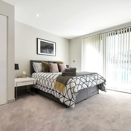 Esquire Apartments Ealing Лондон Екстер'єр фото