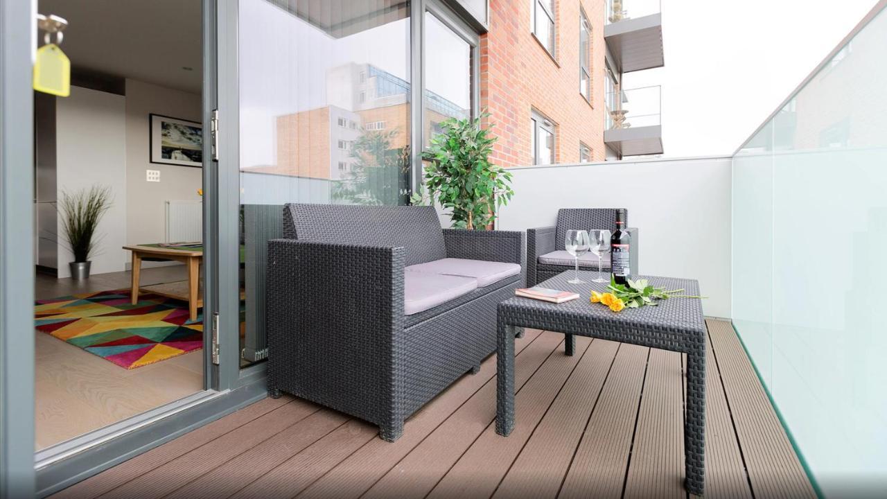 Esquire Apartments Ealing Лондон Екстер'єр фото